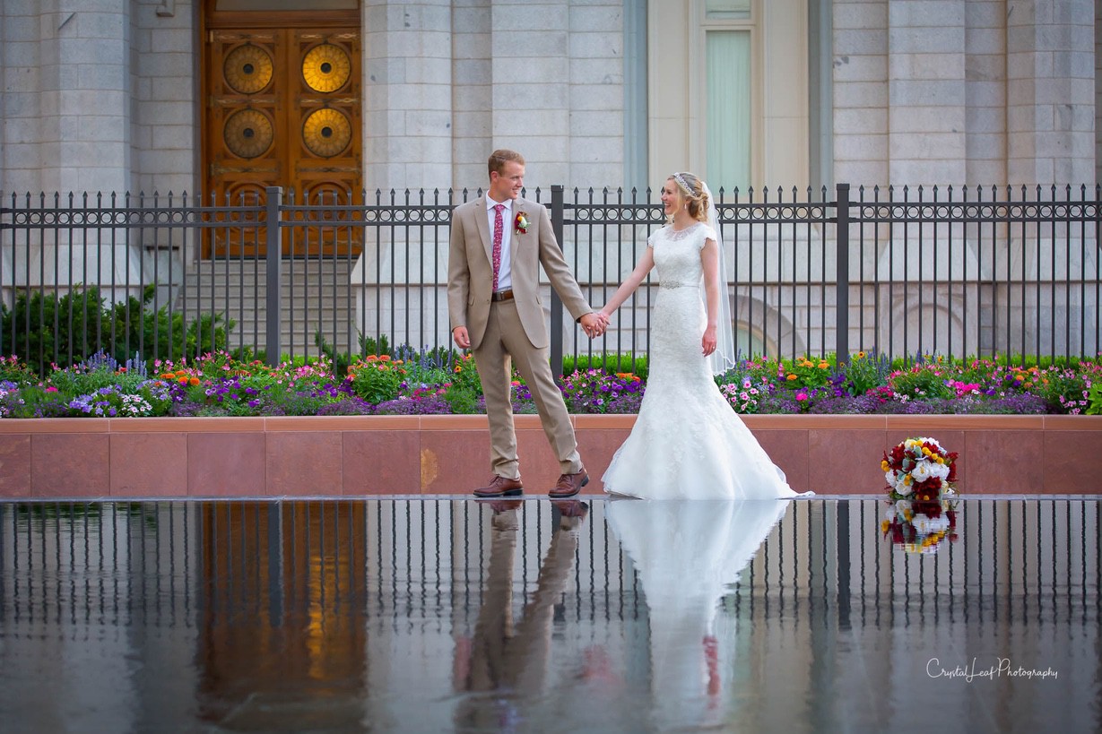couple at Salt Lake City temple